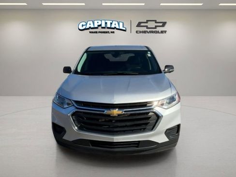Used 2021 Chevrolet Traverse LS image 8