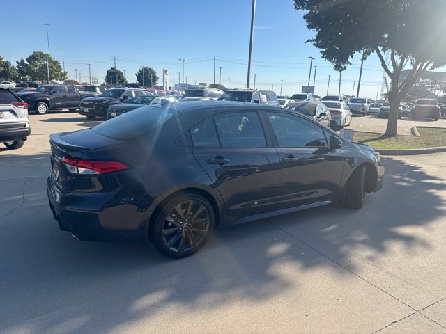 Used 2026 Toyota Corolla SE w/ SE Package FWD image 3