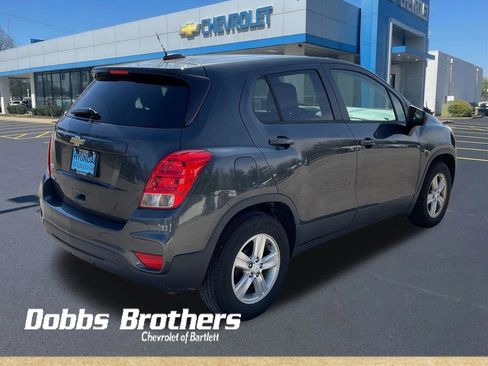 Used 2019 Chevrolet Trax LS w/ Tint and Cruise Package image 5