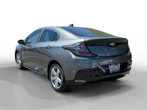 Used 2017 Chevrolet Volt LT w/ Comfort Package FWD image 3