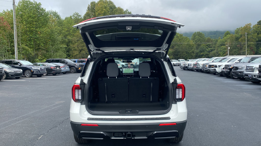 New 2027 Ford Explorer ST-Line AWD/4WD image 19
