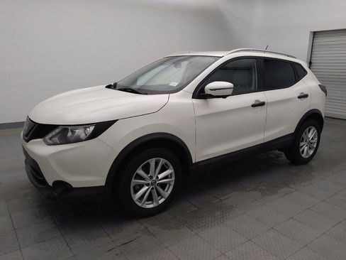 Used 2019 Nissan Rogue Sport SV w/ Technology Package image 2