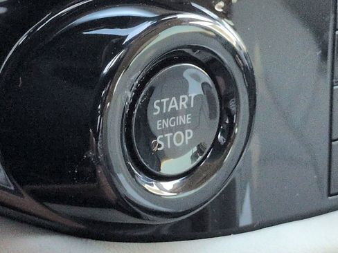 New 2026 Nissan Pathfinder SL image 30