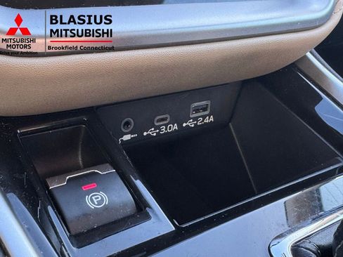 Used 2024 Subaru Outback Limited image 33