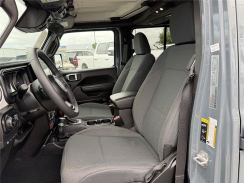 Used 2025 Jeep Wrangler Unlimited Sport S 4xe AWD/4WD image 14