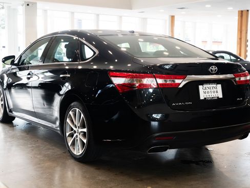 Used 2015 Toyota Avalon XLE Touring image 6