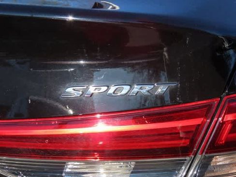 Certified 2023 Honda Civic Sport image 8