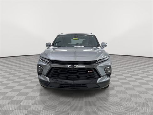 Certified 2023 Chevrolet Blazer RS w/ Driver Confidence II Package image 4