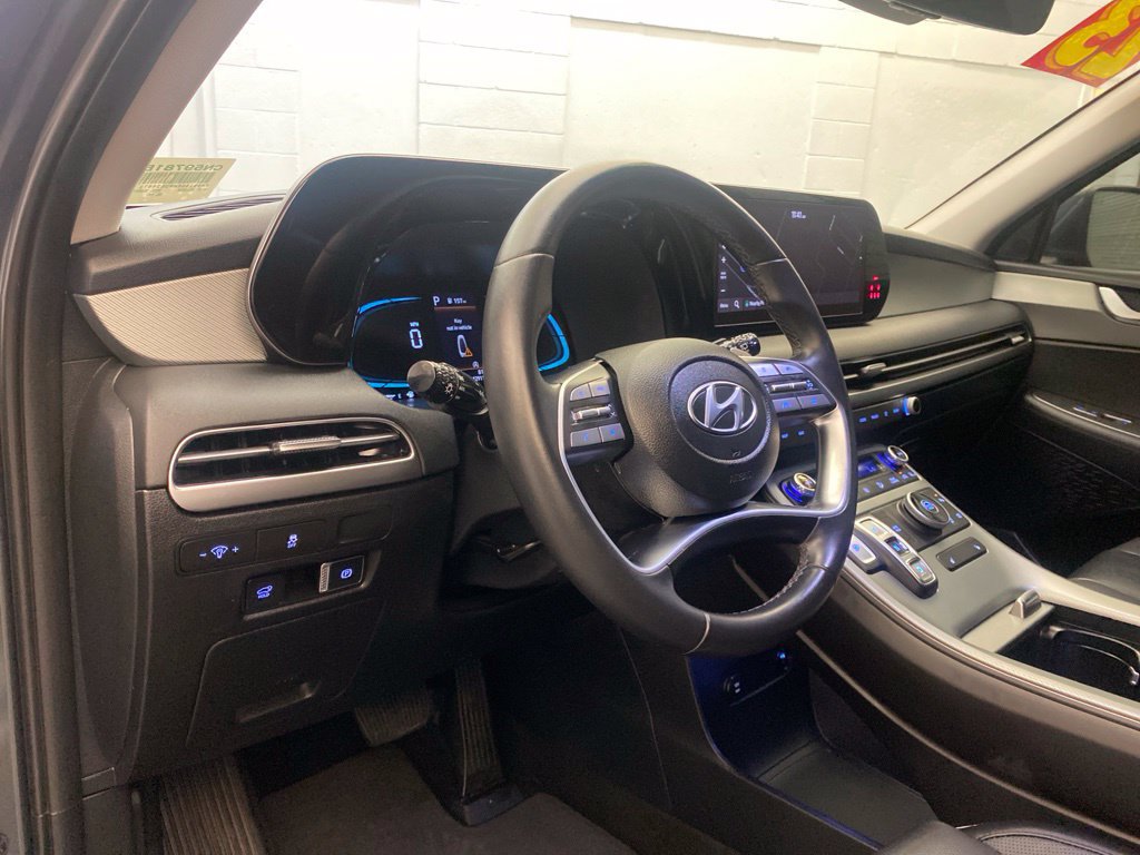 Used 2023 Hyundai Palisade SEL w/ Cargo Package FWD image 18