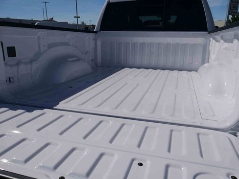 New 2026 RAM 1500 Big Horn AWD/4WD image 9