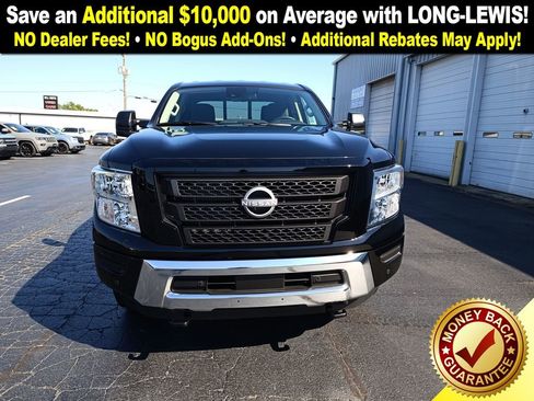 Used 2024 Nissan Titan SV w/ SV Convenience Package image 11