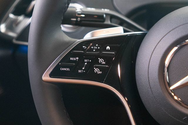 New 2026 Mercedes-Benz E 350 4MATIC Sedan image 17