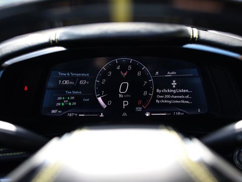 Used 2025 Chevrolet Corvette Z06 w/ Chrome Exterior Badge Package image 39