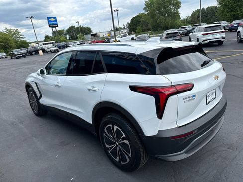 Used 2024 Chevrolet Blazer EV LT AWD/4WD image 9