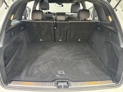 Used 2019 Mercedes-Benz GLC 300 4MATIC image 26