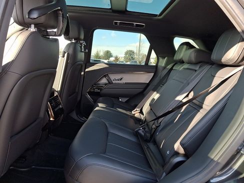 New 2026 Land Rover Range Rover Sport SE image 9