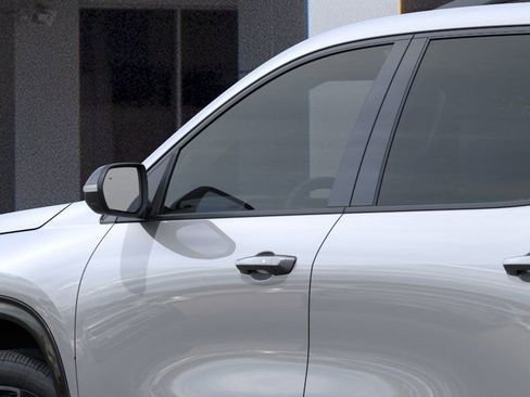 New 2026 Chevrolet Traverse RS FWD image 12