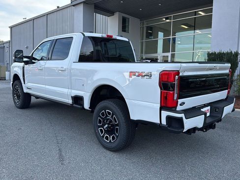 New 2026 Ford F250 Platinum w/ FX4 Off-Road Package AWD/4WD image 4