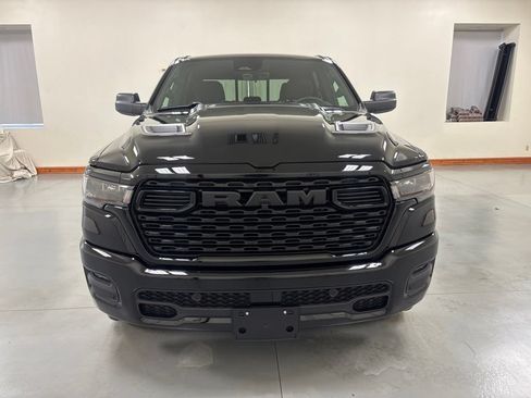 New 2026 RAM 1500 Express AWD/4WD image 3
