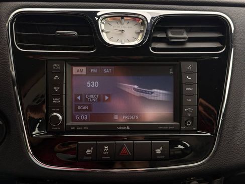 Used 2013 Chrysler 200 Limited w/ Sun/Sound Group FWD image 6