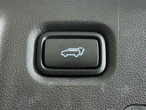 Used 2023 Hyundai Santa Fe SEL image 31