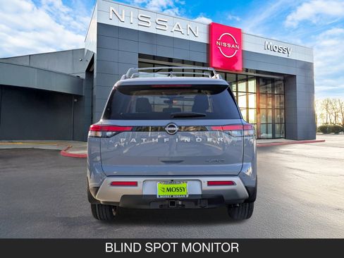 New 2025 Nissan Pathfinder Platinum w/ Cargo Package image 9