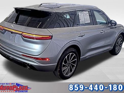 Used 2024 Lincoln Corsair Grand Touring image 5