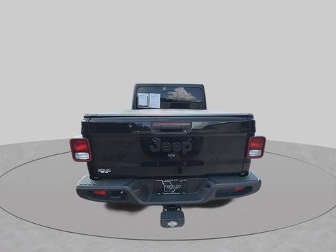 Used 2023 Jeep Gladiator Sport AWD/4WD image 5