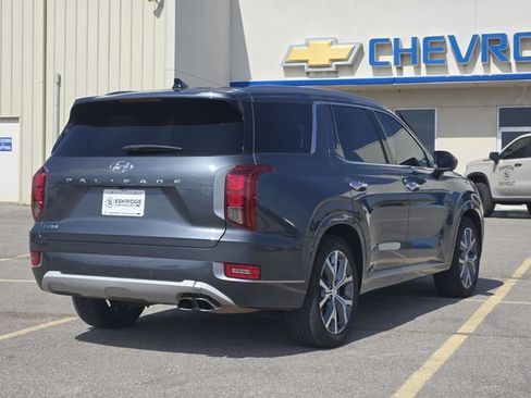 Used 2021 Hyundai Palisade Limited FWD image 7