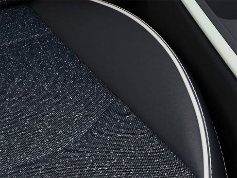 New 2025 Kia K4 GT-Line w/ GT-Line Sunroof Package image 24