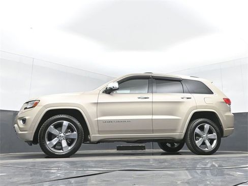 Used 2014 Jeep Grand Cherokee Overland w/ Advanced Technology Group image 51