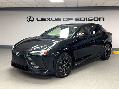New 2026 Lexus RZ 450e AWD image 3