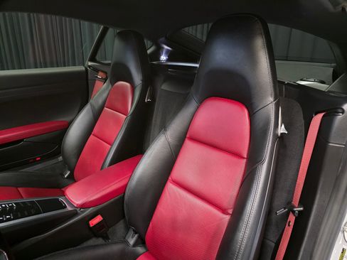 Used 2017 Porsche 718 Cayman image 19