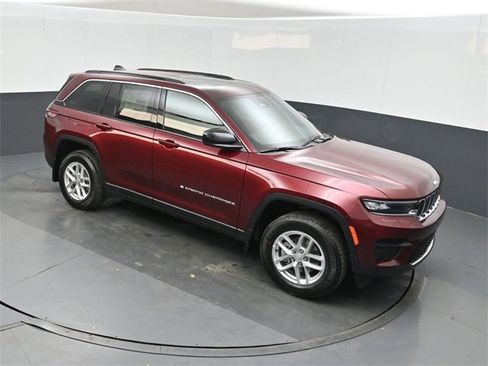 New 2025 Jeep Grand Cherokee Laredo X w/ Luxury Tech Group I image 28