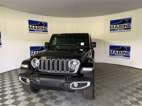 Used 2024 Jeep Wrangler Sahara w/ Technology Group image 5