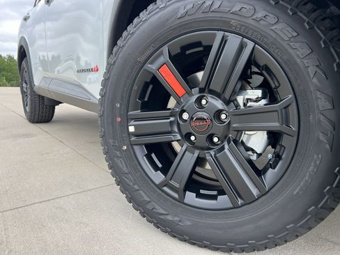 New 2026 Nissan Rogue SV AWD/4WD image 8