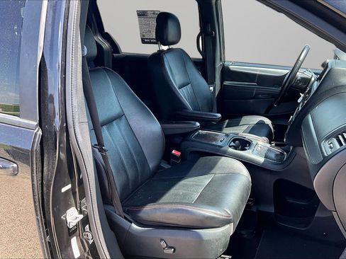 Used 2019 Dodge Grand Caravan GT FWD image 7