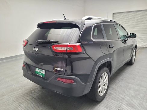Used 2015 Jeep Cherokee Latitude FWD image 9