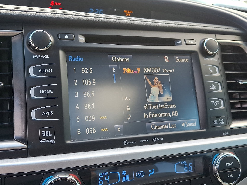 Used 2019 Toyota Highlander Limited Platinum AWD/4WD image 18