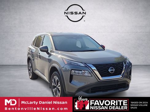 Used 2023 Nissan Rogue SV FWD image 1