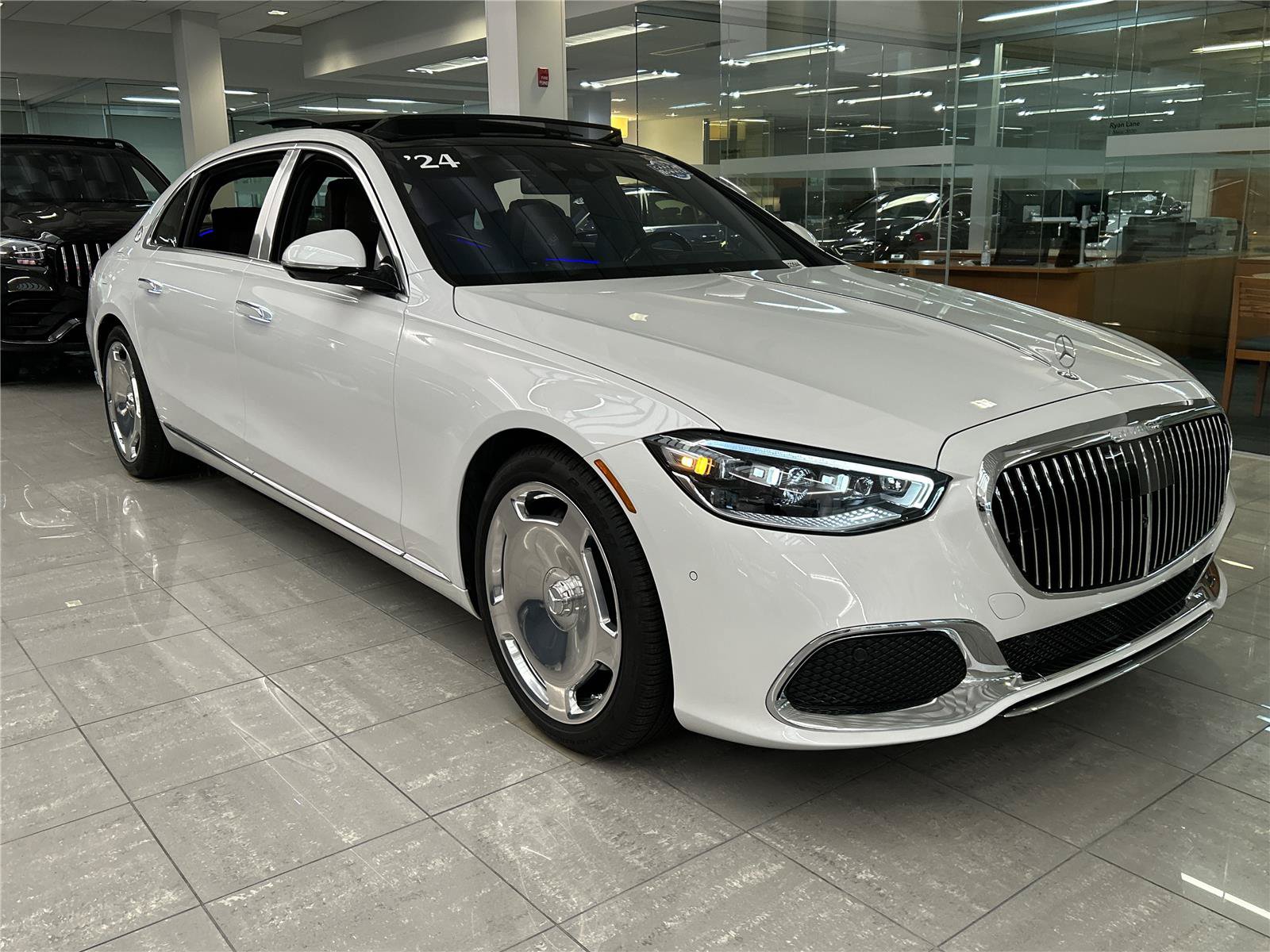Certified 2024 Mercedes-Benz Maybach S 580 4MATIC image 3