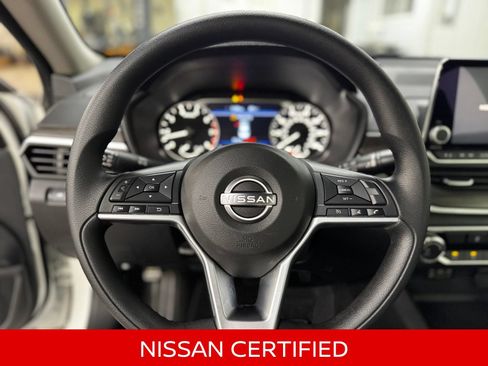 Certified 2025 Nissan Altima 2.5 SV FWD image 23