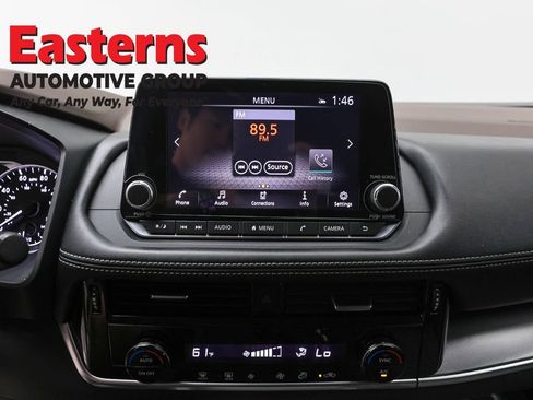 Used 2022 Nissan Rogue SV AWD/4WD image 11