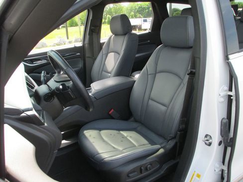 Used 2023 Buick Enclave Essence w/ Experience Buick Package AWD/4WD image 20