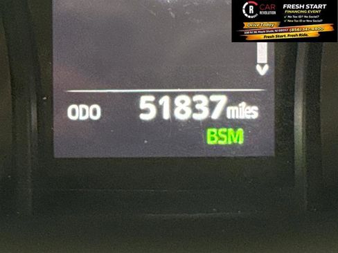 Used 2019 Toyota Camry SE w/ Convenience Package FWD image 32