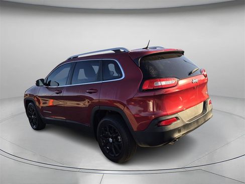 Used 2015 Jeep Cherokee Latitude image 4