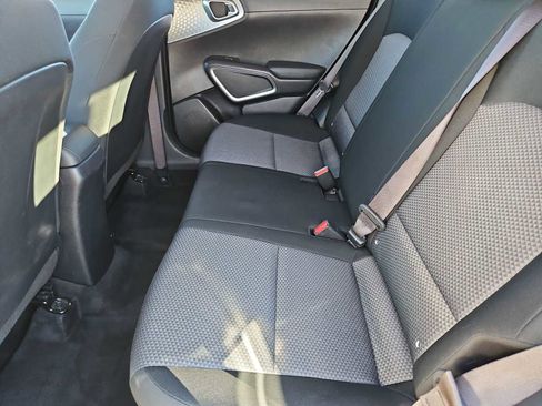 Used 2024 Kia Soul LX w/ Option Group 015 image 19