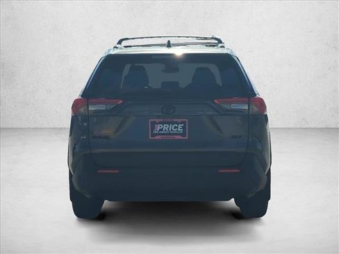 Used 2025 Toyota RAV4 XLE w/ Convenience Package image 7