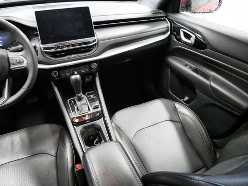 Certified 2023 Jeep Compass Limited image 27