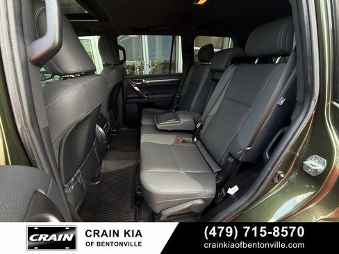 Used 2022 Lexus GX 460 w/ Black Line Special Edition AWD/4WD image 25